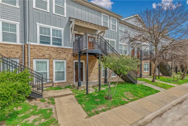$1,500 | 1725 Harvey Mitchell Parkway South, Unit 1730, College Station, TX 77840