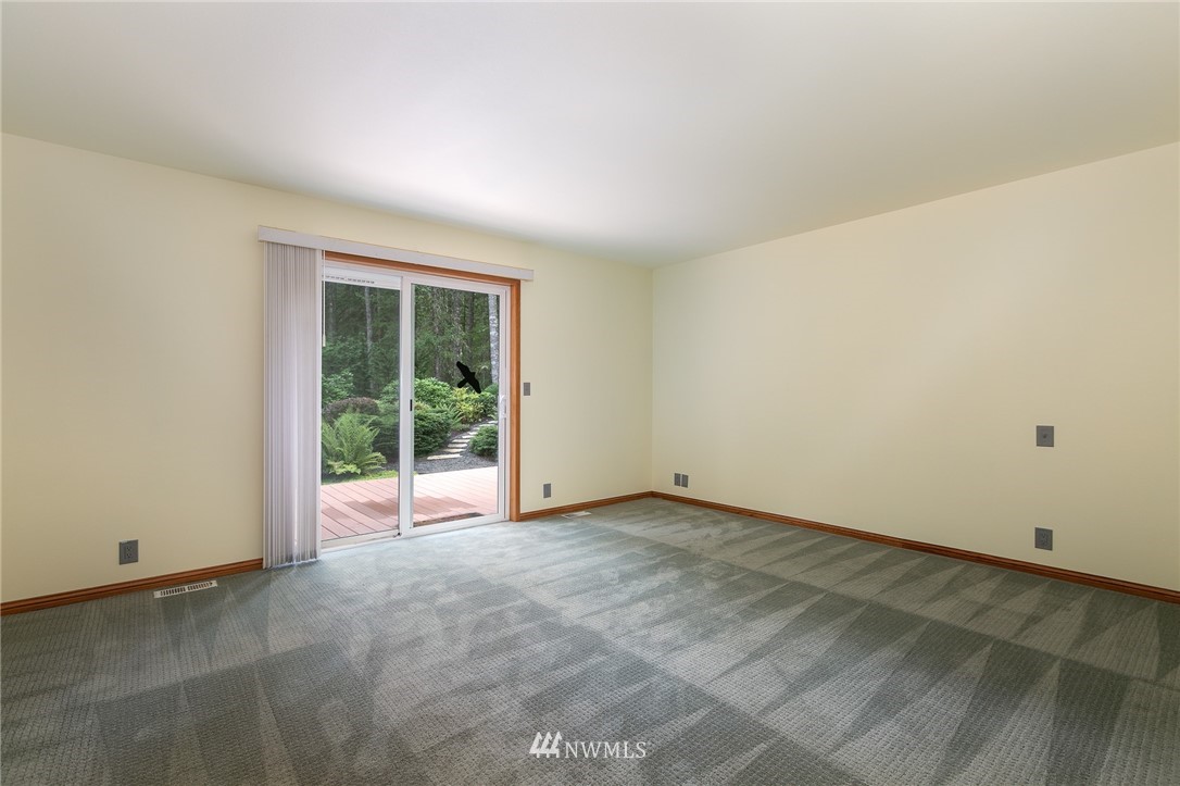 5096 Southwest Old Clifton Road Port Orchard, WA 98367 - Photo 14 of 21 Gallery Image 14
