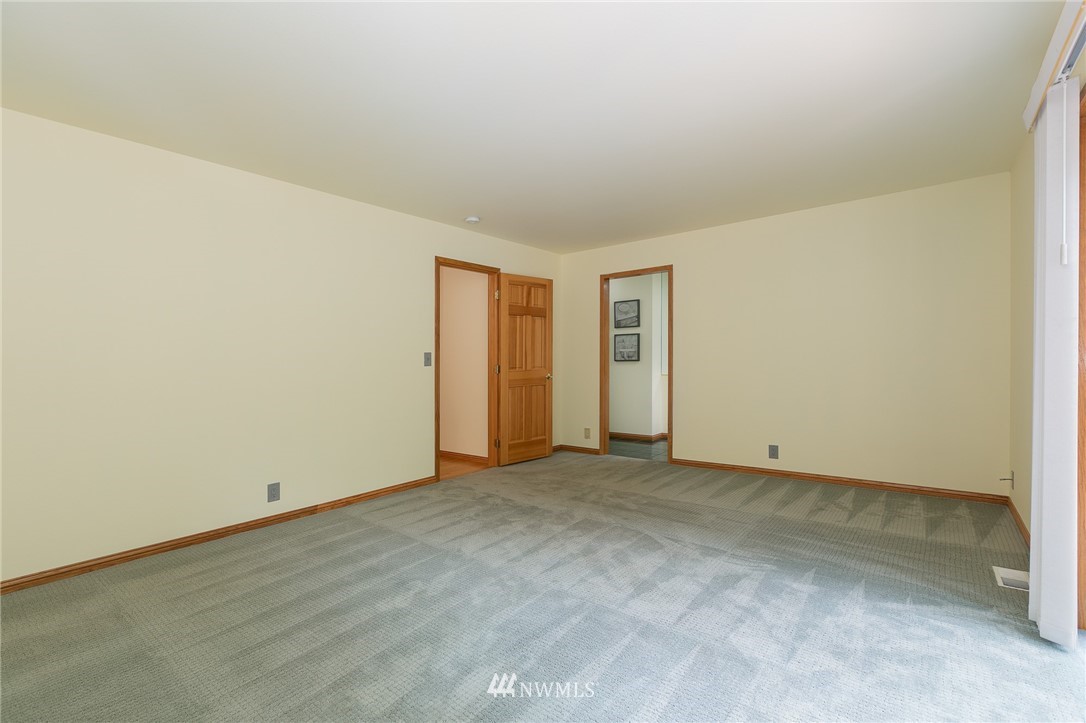 5096 Southwest Old Clifton Road Port Orchard, WA 98367 - Photo 16 of 21 Gallery Image 16