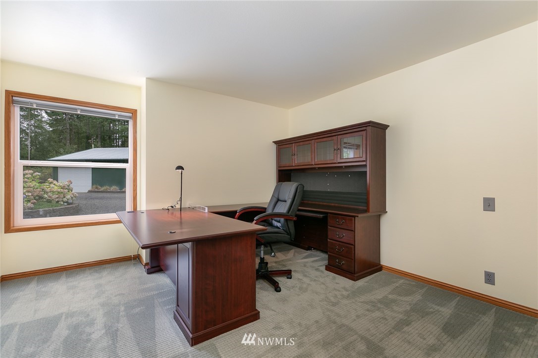 5096 Southwest Old Clifton Road Port Orchard, WA 98367 - Photo 19 of 21 Gallery Image 19