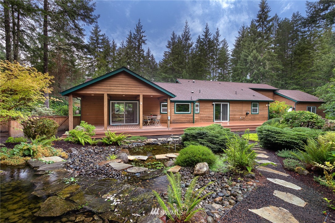 5096 Southwest Old Clifton Road Port Orchard, WA 98367 - Photo 4 of 21 Gallery Image 4