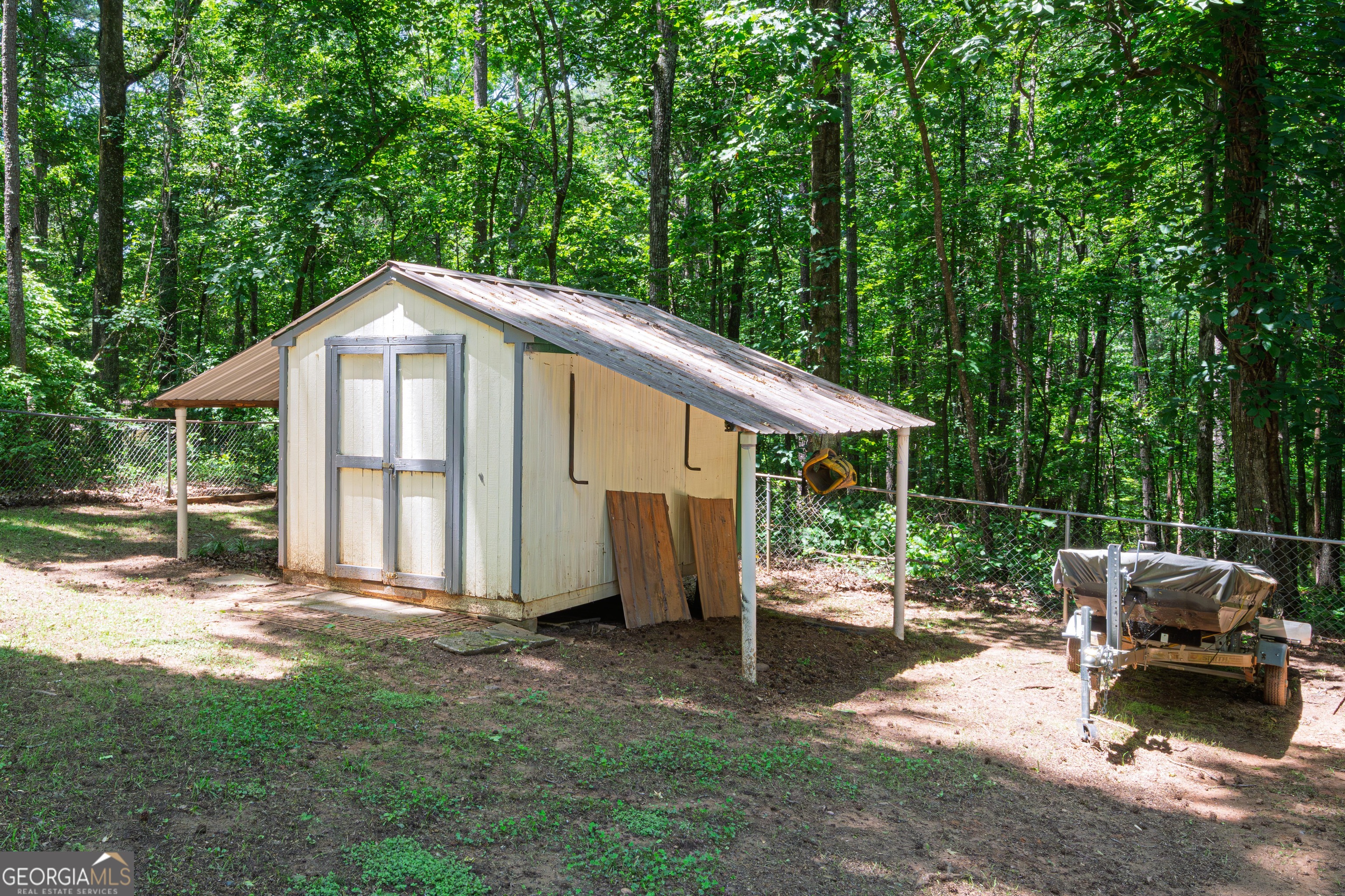 159 Hutchinson Lake Road Senoia, GA 30276 - Photo 18 of 21