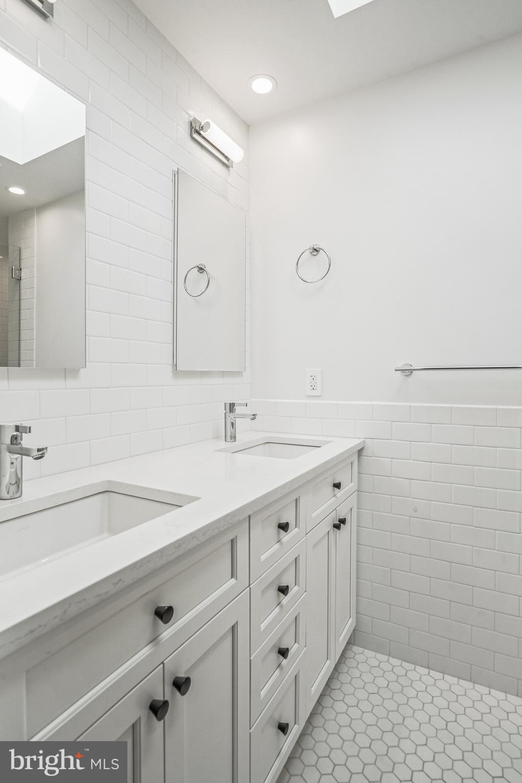 1920 35th Street Northwest Washington, DC 20007 - Photo 28 of 38 Primary Bedroom En-Suite B ath