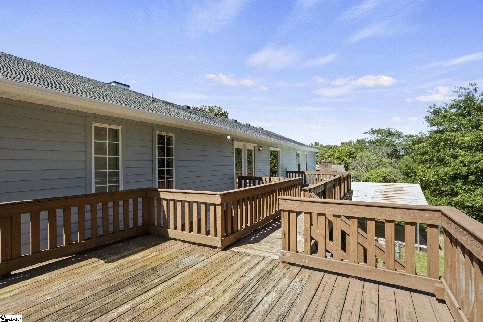 500 Motor Boat Club Road Greenville, SC 29611 - Photo 24 of 36