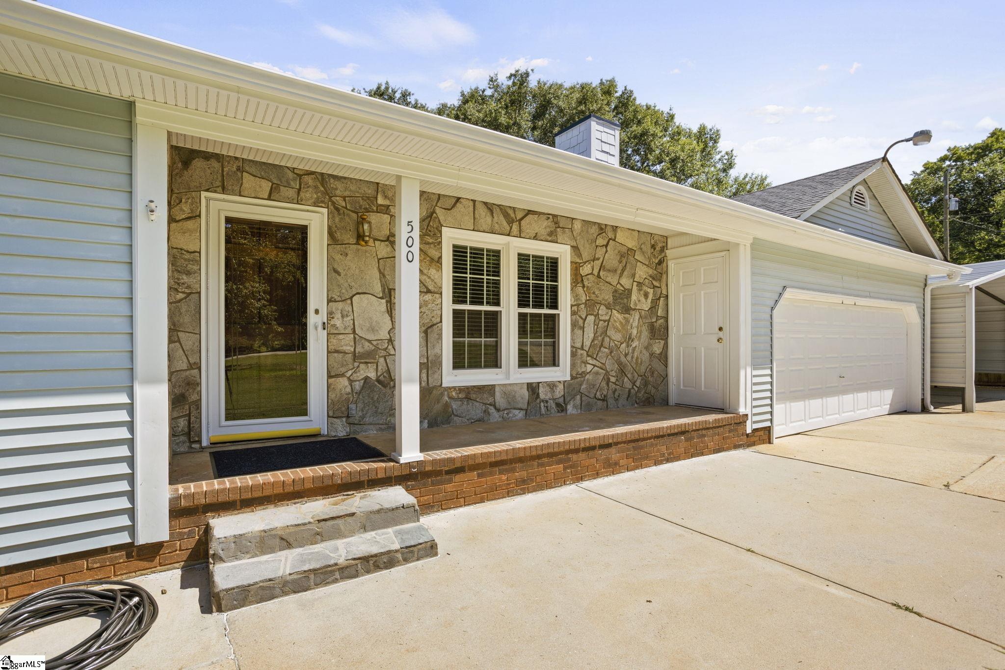 500 Motor Boat Club Road Greenville, SC 29611 - Photo 4 of 36