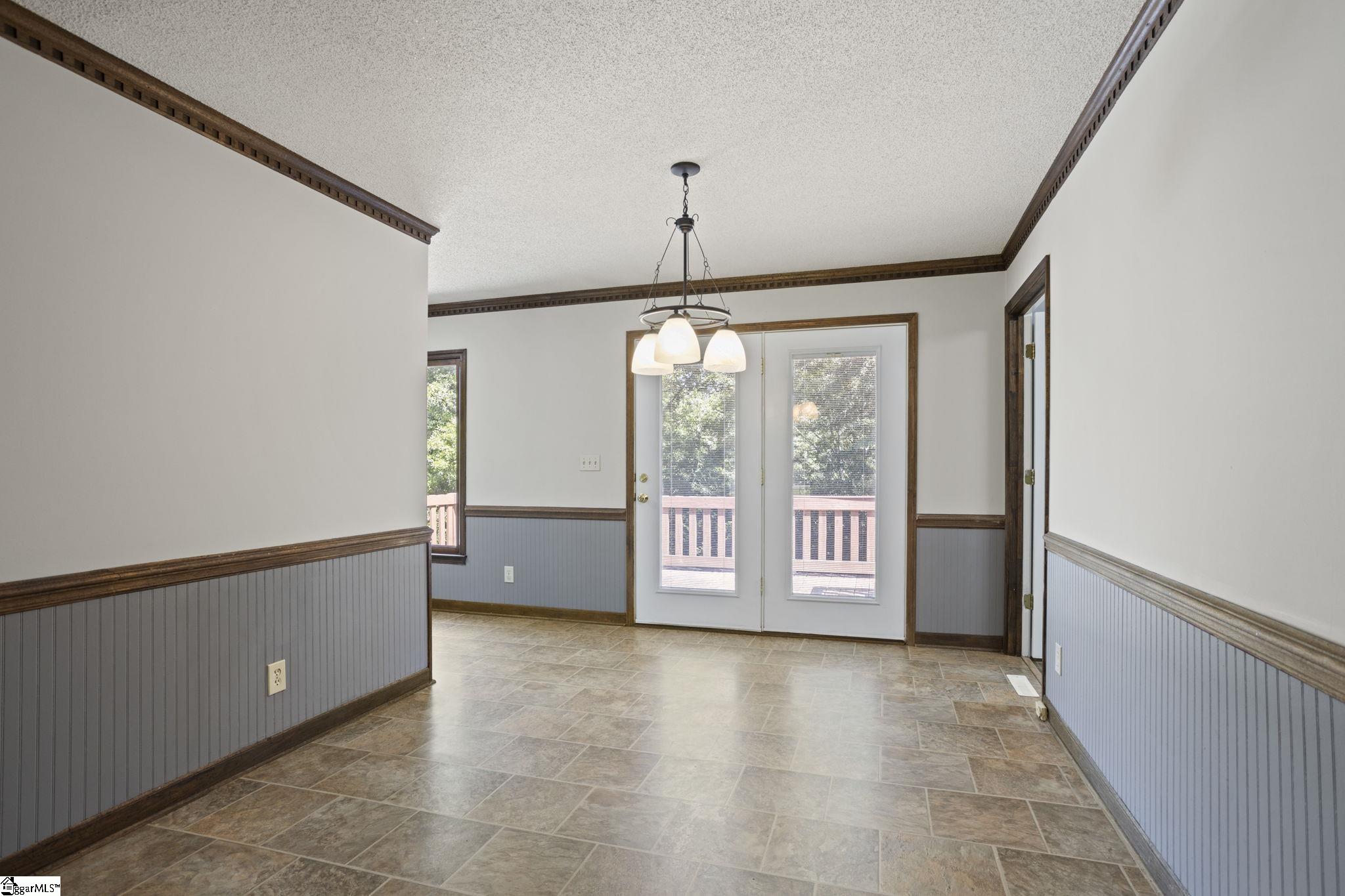 500 Motor Boat Club Road Greenville, SC 29611 - Photo 9 of 36