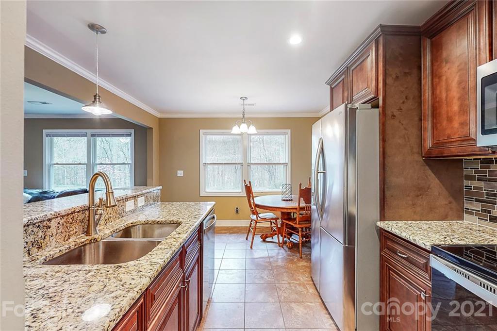 207 Ridgecrest Drive Kannapolis, NC 28081 - Photo 5 of 35 Gallery Image 5