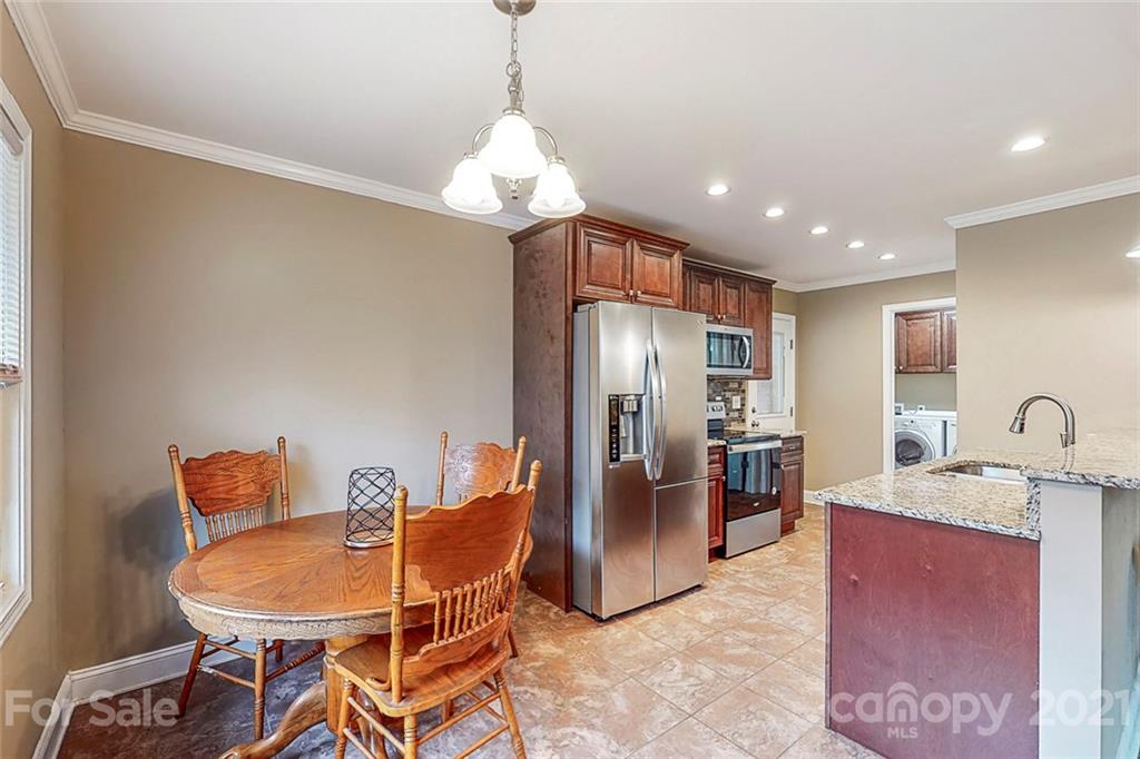 207 Ridgecrest Drive Kannapolis, NC 28081 - Photo 6 of 35 Gallery Image 6