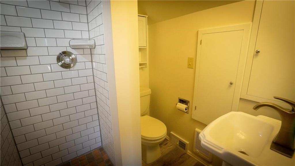 138 Shannon Road Renfrew, PA 16053 - Photo 12 of 25 a bathroom with a sink and toilet