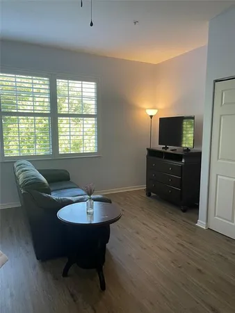 $1,800 | 3506 54th Drive West, Unit 204, Bradenton, FL 34210