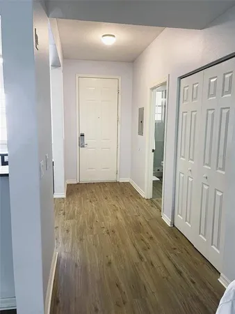 $1,800 | 3506 54th Drive West, Unit 204, Bradenton, FL 34210
