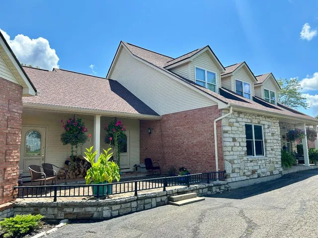 $720,000 | 6135 Martha Drive North, Aurora, IN 47001