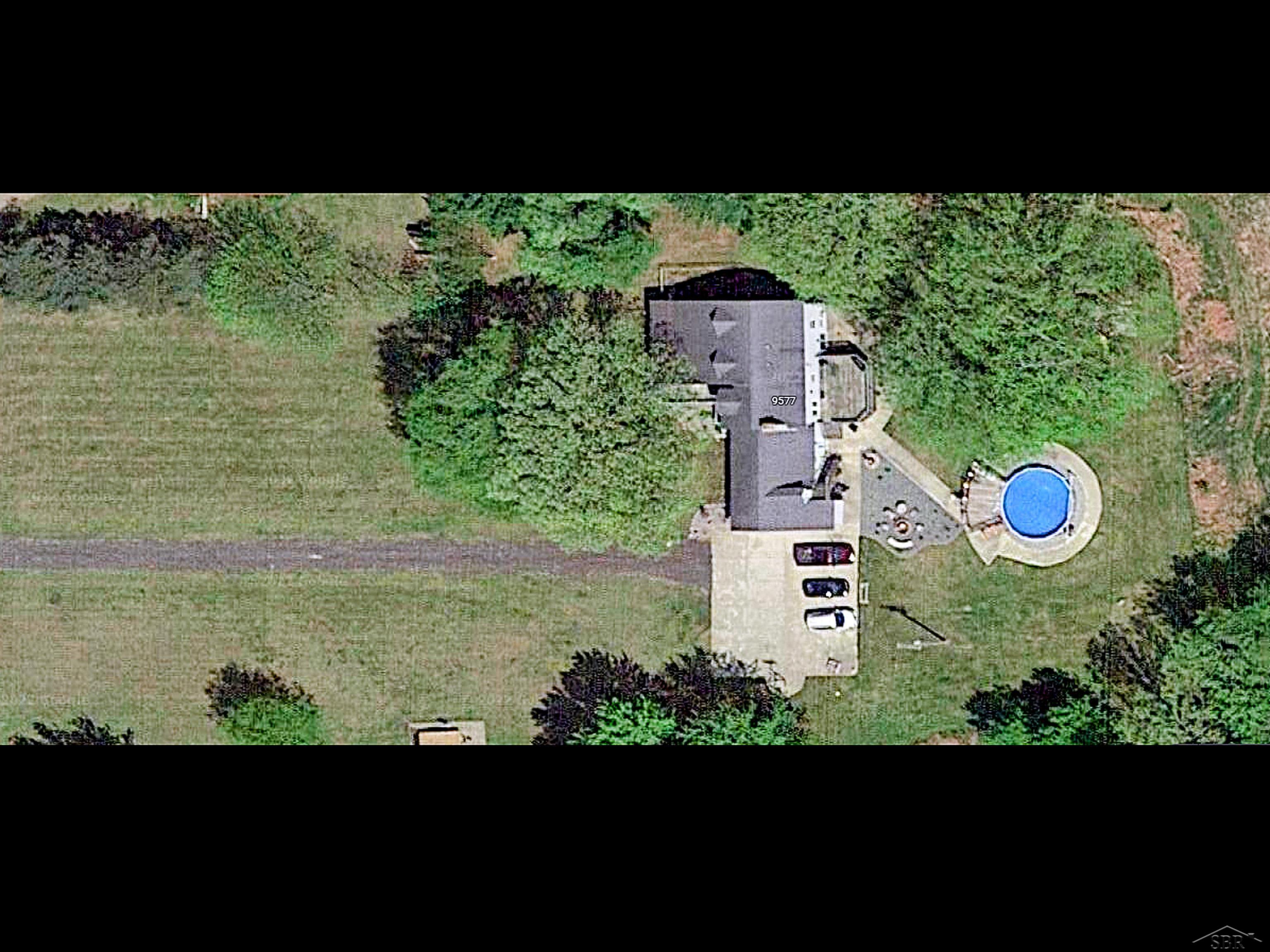 9577 Elms Road Birch Run, MI 48415 - Photo 48 of 54 50098109-47.JPG