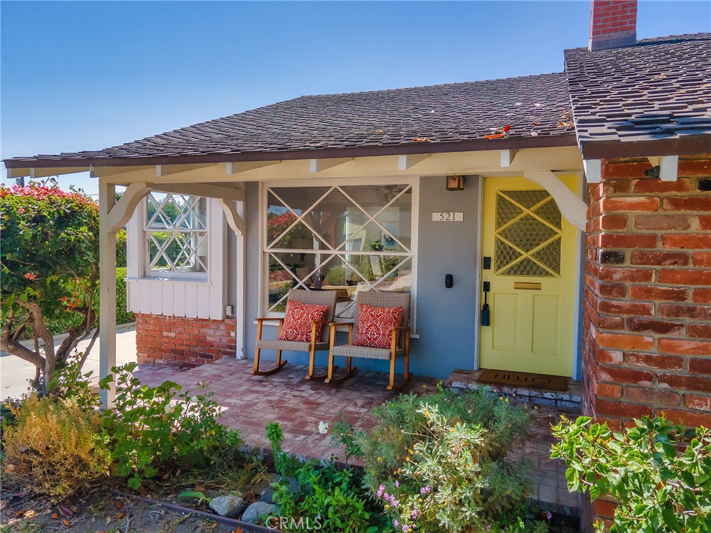 521 Bethany Road Burbank, CA 91504 - Photo 4 of 50 Front