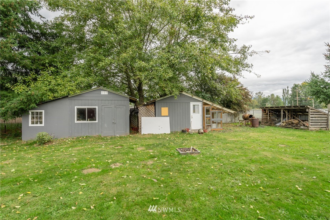 4836 Deming Road Deming, WA 98244 - Photo 5 of 25