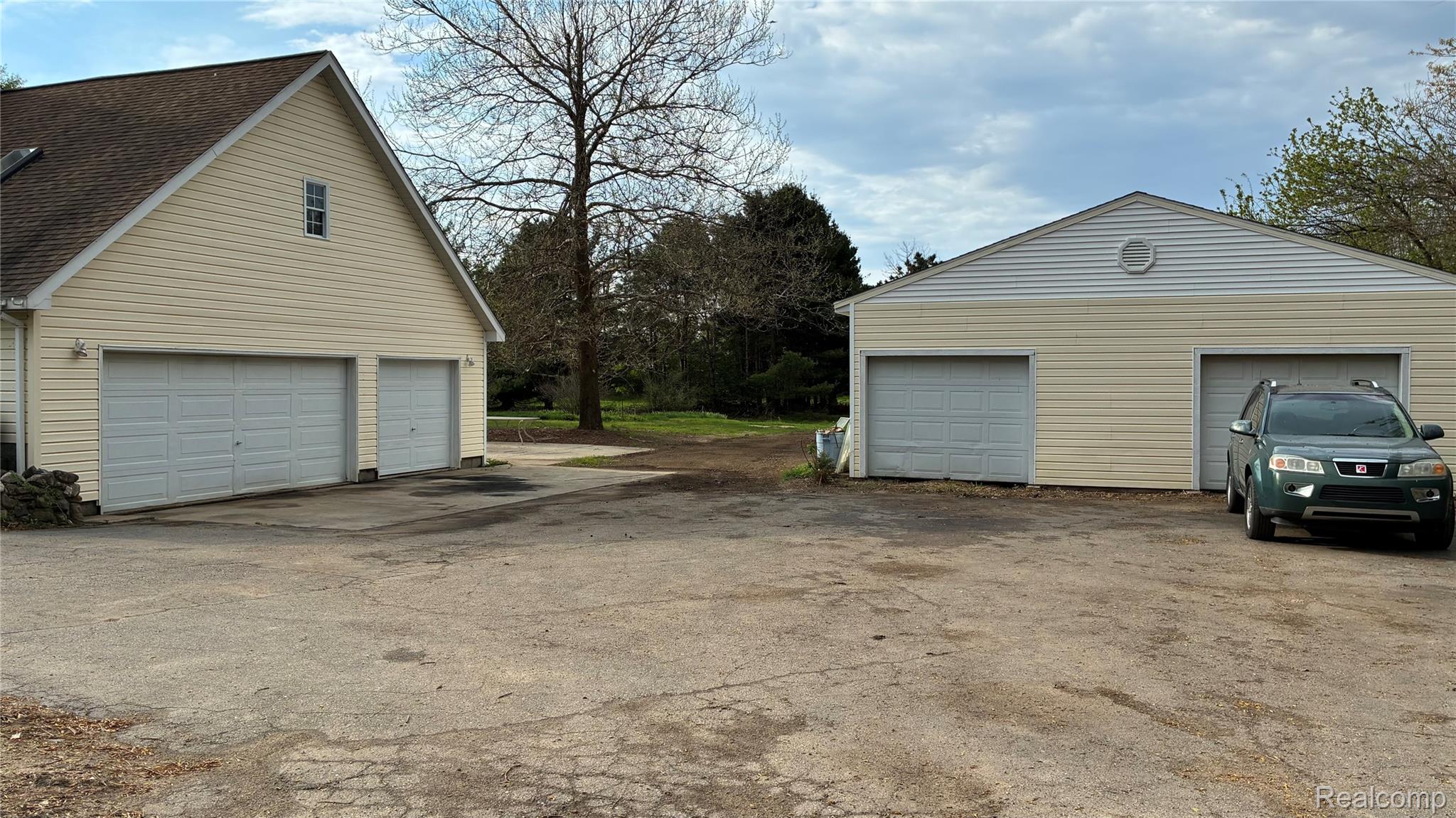 5081 Vines Road Howell, MI 48843 - Photo 7 of 77 3 car garage and pole barn conveniently located
