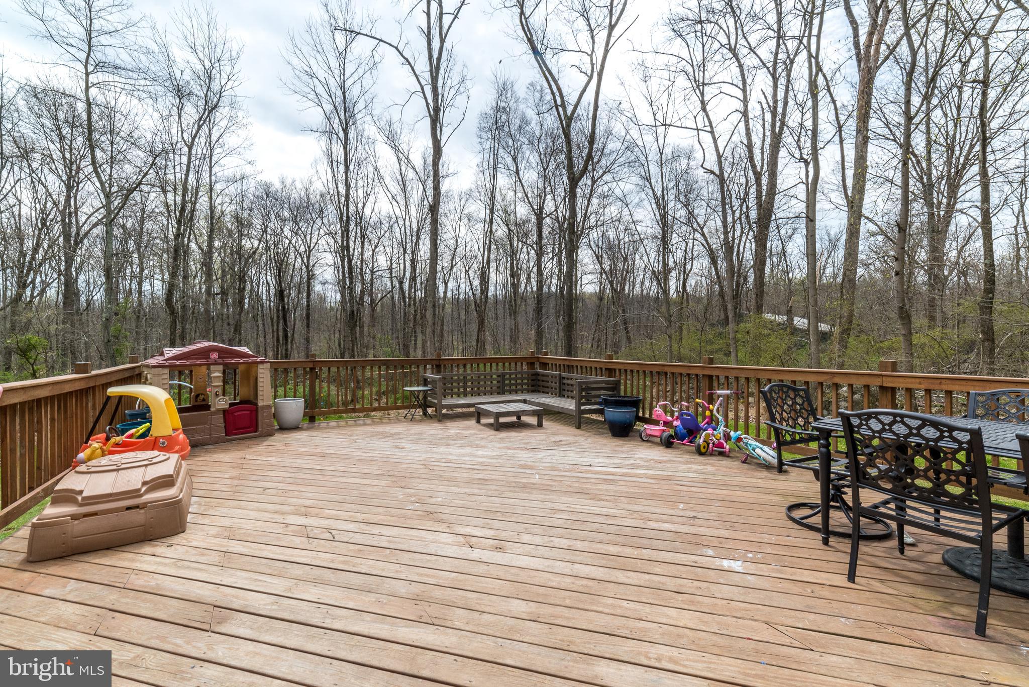 568 Kulp Road Perkiomenville, PA 18074 - Photo 30 of 34 View of deck from dining area