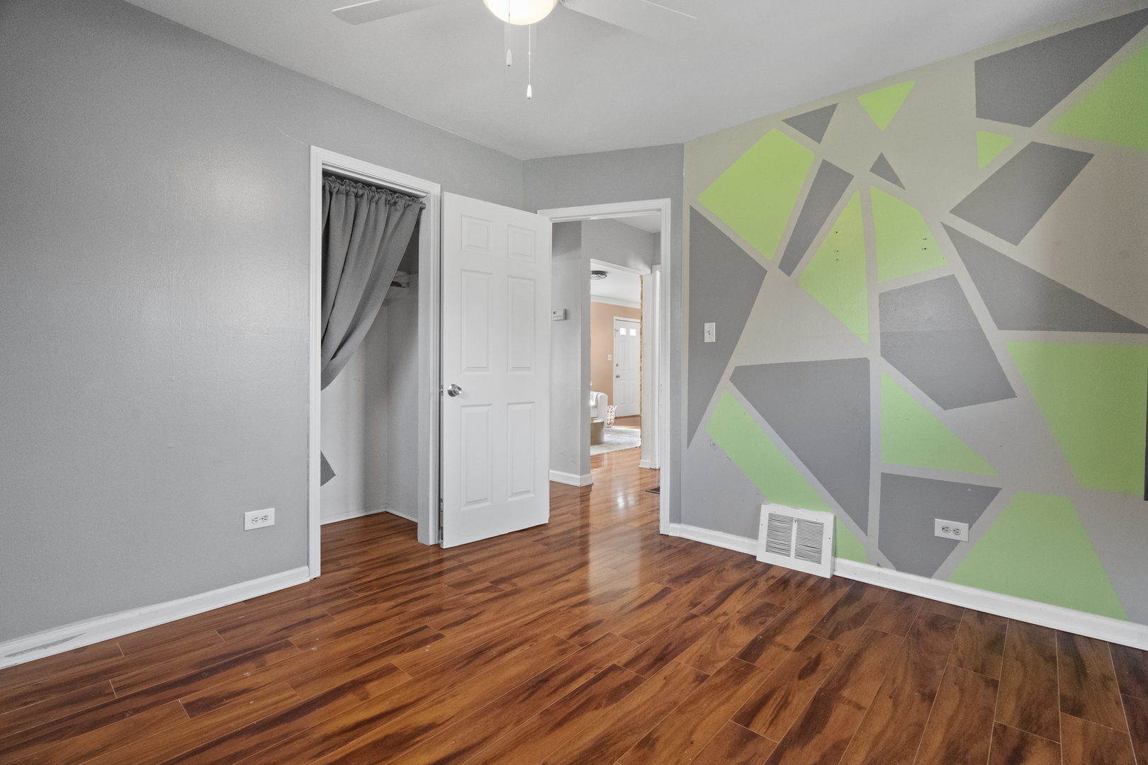2832 Osage Circle Waukegan, IL 60087 - Photo 13 of 21 a view of an entryway with wooden floor
