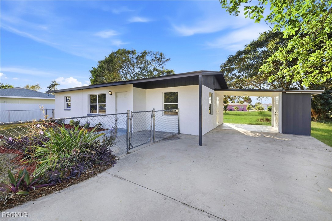 123 Connecticut Road Lehigh Acres, FL 33936 - Photo 2 of 37 Gallery Image 2
