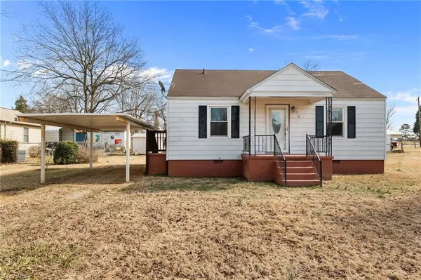 $185,000 | 312 Pickett Circle, Liberty, NC 27298