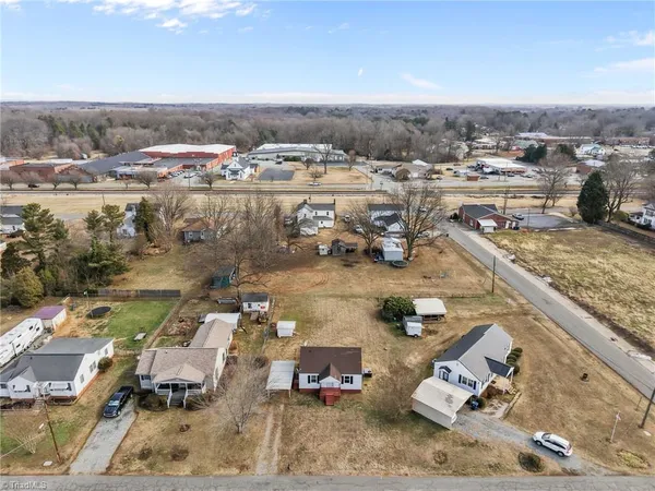 $185,000 | 312 Pickett Circle, Liberty, NC 27298