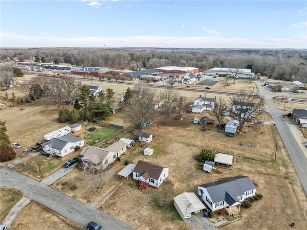 $185,000 | 312 Pickett Circle, Liberty, NC 27298