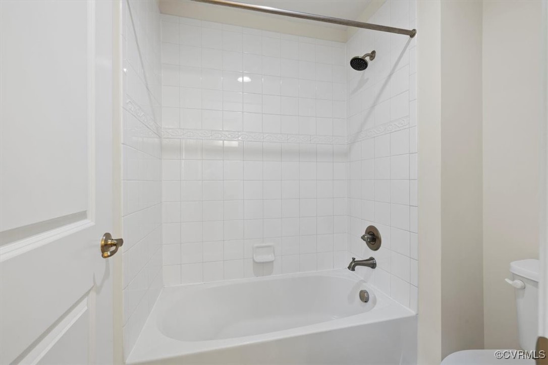 5801 Riverside Trail Richmond, VA 23225 - Photo 28 of 35 Bathroom featuring toilet and shower / tub combina