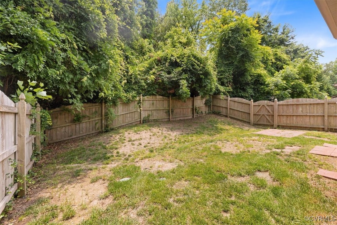 5801 Riverside Trail Richmond, VA 23225 - Photo 33 of 35 View of yard