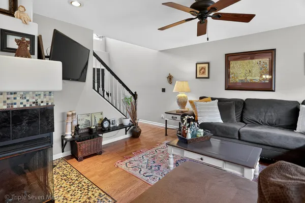 $315,000 | 705 Timothy Court, East Dundee, IL 60118