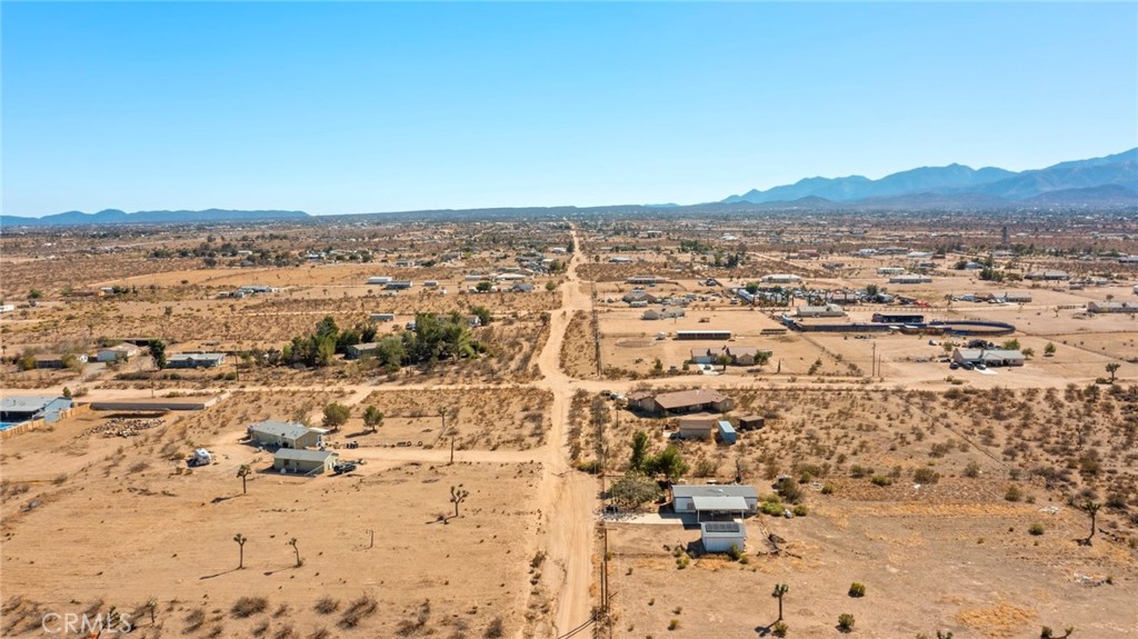 11772-11772 Middleton Road Phelan, CA 92371 - Photo 28 of 40 view of city view and mountain view