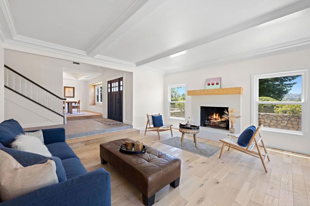 18 Gateview Drive Fallbrook, CA 92028 - Photo 4 of 73 a living room with furniture and a fireplace