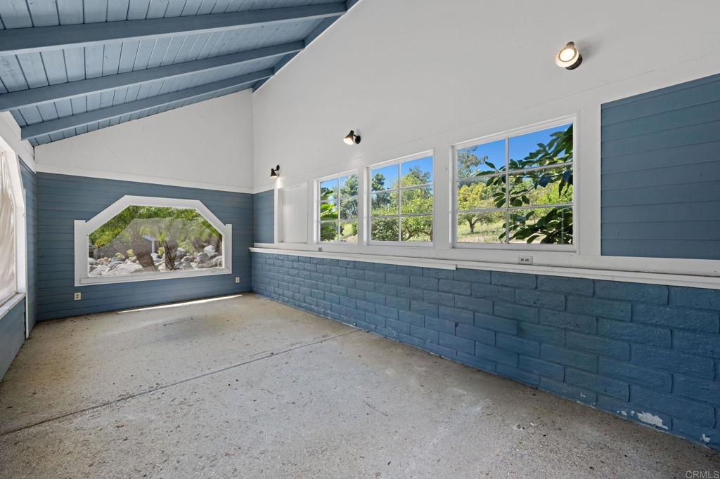 18 Gateview Drive Fallbrook, CA 92028 - Photo 54 of 73 a view of an empty room with a window