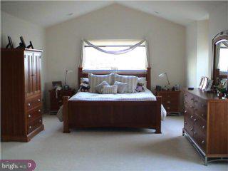 39 Pierce Road Hightstown, NJ 08520 - Photo 5 of 6 Gallery Image 5