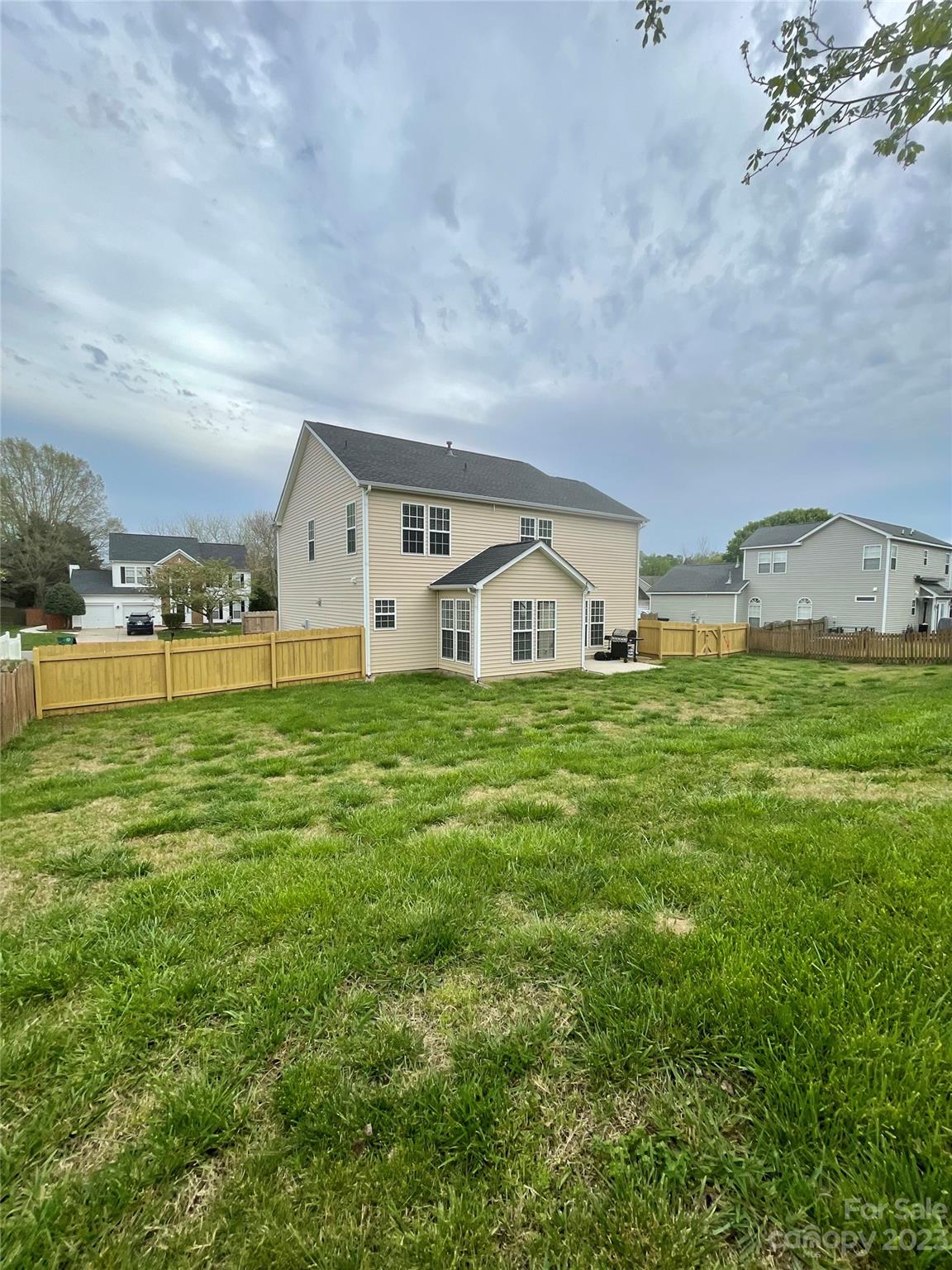 4045 Suttle Place Matthews, NC 28104 - Photo 39 of 42 a view of house with garden