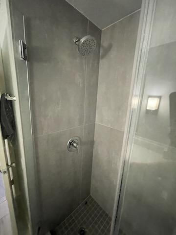 806 West 24th Street, Unit 116 Austin, TX 78705 - Photo 9 of 9 a bathroom with a shower