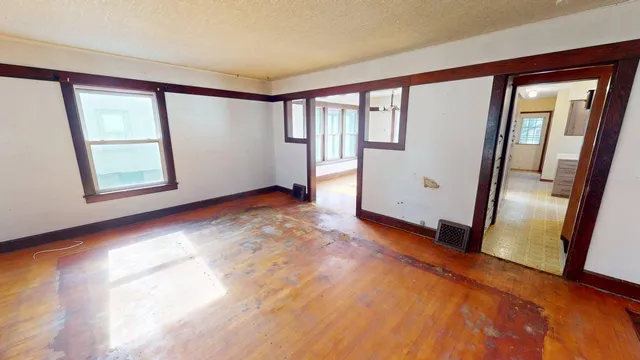 $160,900 | 928 North 16th Street, Manitowoc, WI 54220