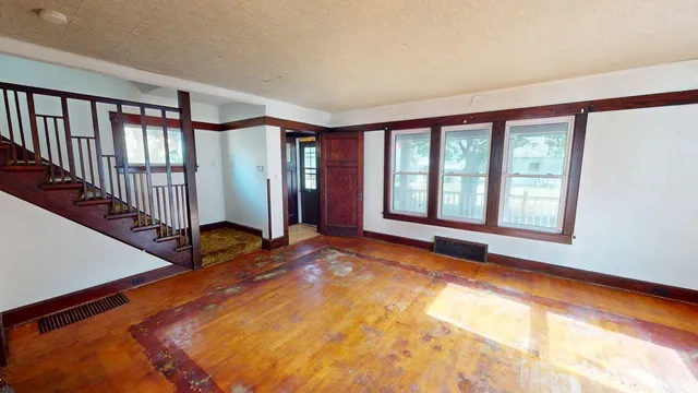 $160,900 | 928 North 16th Street, Manitowoc, WI 54220