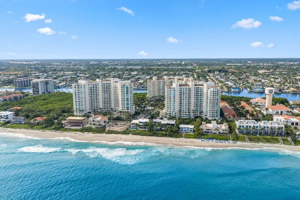 $2,095,000 | 3740 South Ocean Boulevard, Unit 510, Highland Beach, FL 33487