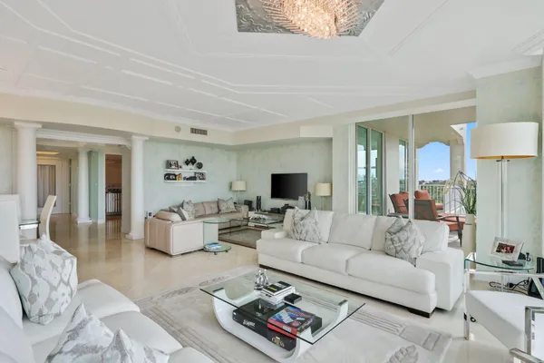 $2,095,000 | 3740 South Ocean Boulevard, Unit 510, Highland Beach, FL 33487