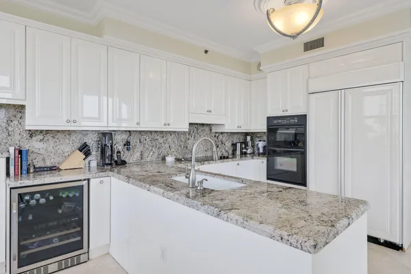 $2,095,000 | 3740 South Ocean Boulevard, Unit 510, Highland Beach, FL 33487