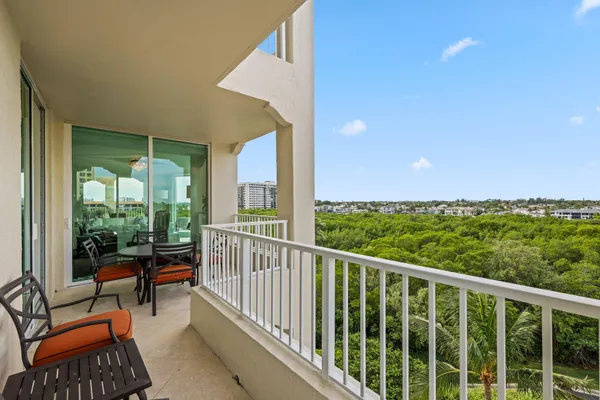 $2,095,000 | 3740 South Ocean Boulevard, Unit 510, Highland Beach, FL 33487