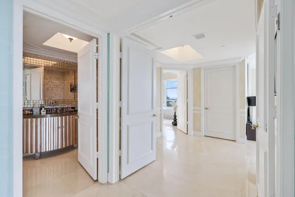 $2,095,000 | 3740 South Ocean Boulevard, Unit 510, Highland Beach, FL 33487