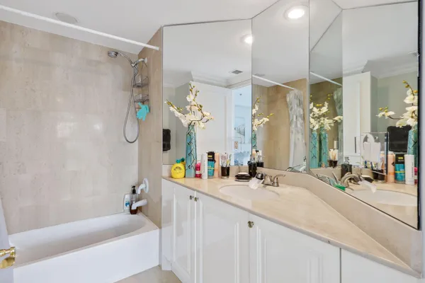 $2,095,000 | 3740 South Ocean Boulevard, Unit 510, Highland Beach, FL 33487