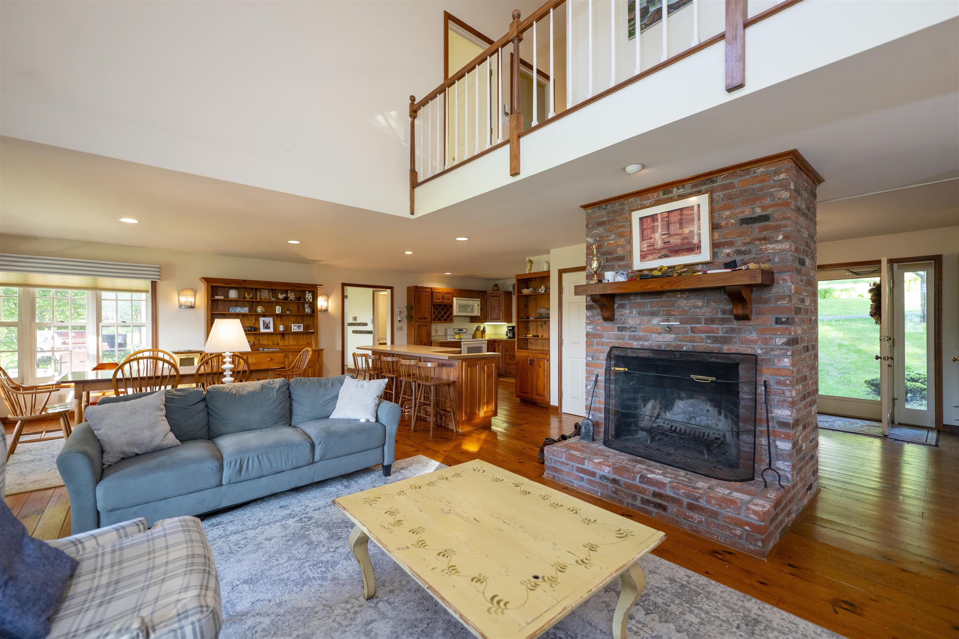 193 Chester Arthur Road Hartford, VT 05059 - Photo 9 of 34