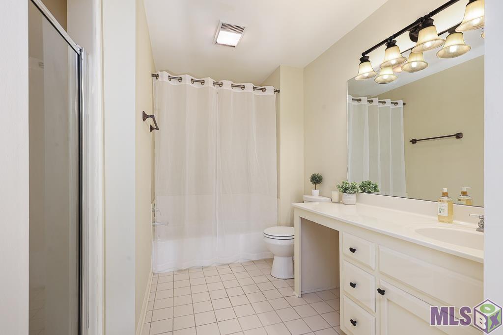 1661 Sharp Road Baton Rouge, LA 70815 - Photo 14 of 29 Primary bathroom