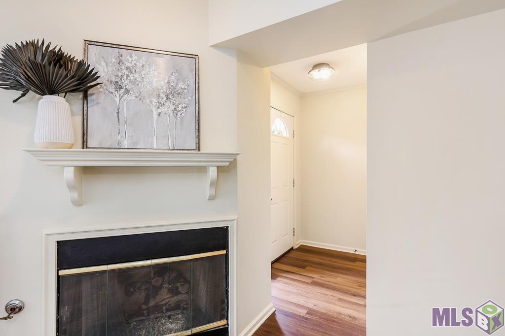 1661 Sharp Road Baton Rouge, LA 70815 - Photo 4 of 29 Living Room