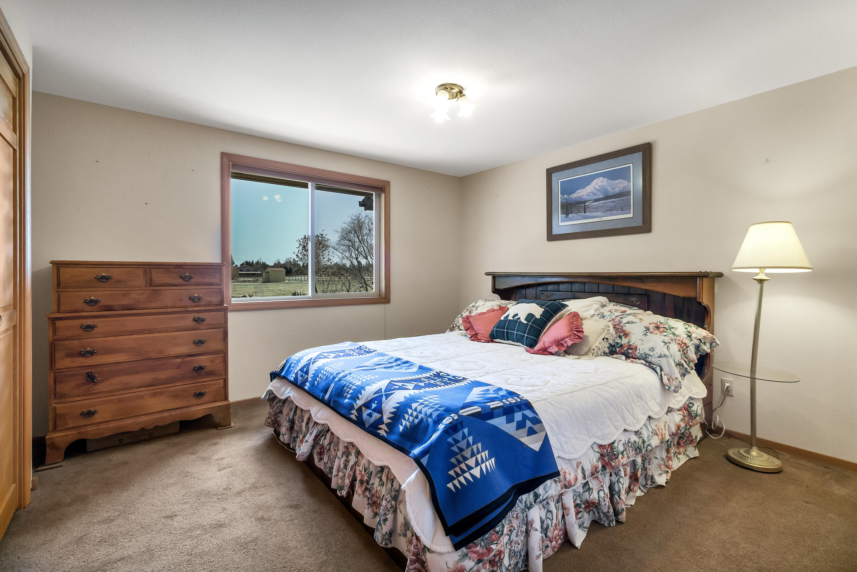 62649 Erickson Road Bend, OR 97701 - Photo 21 of 33 DSC04498