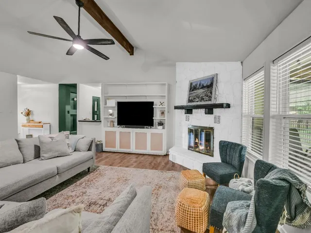 $365,000 | 6103 Prospect Hill Drive, Granbury, TX 76049