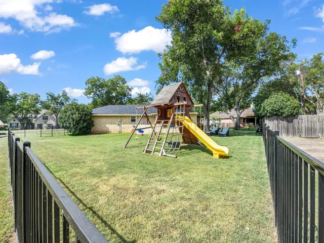 $365,000 | 6103 Prospect Hill Drive, Granbury, TX 76049