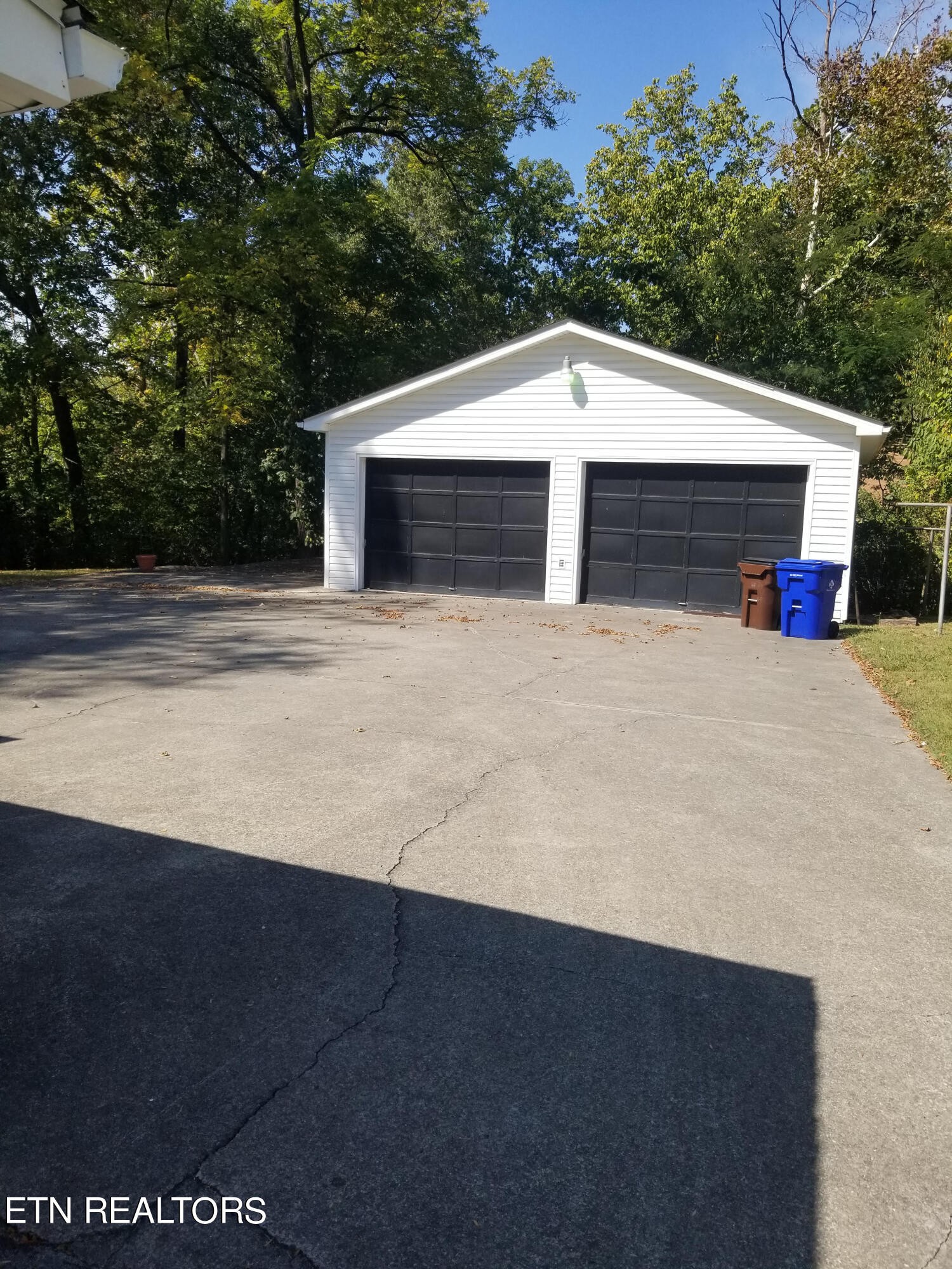 222 Manhattan Avenue Oak Ridge, TN 37830 - Photo 6 of 18